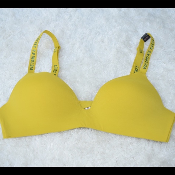 Victoria's Secret Other - Victoria’s Secret Demi lightly Lined t shirt bra